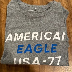 American Eagle Outfitters T shirt